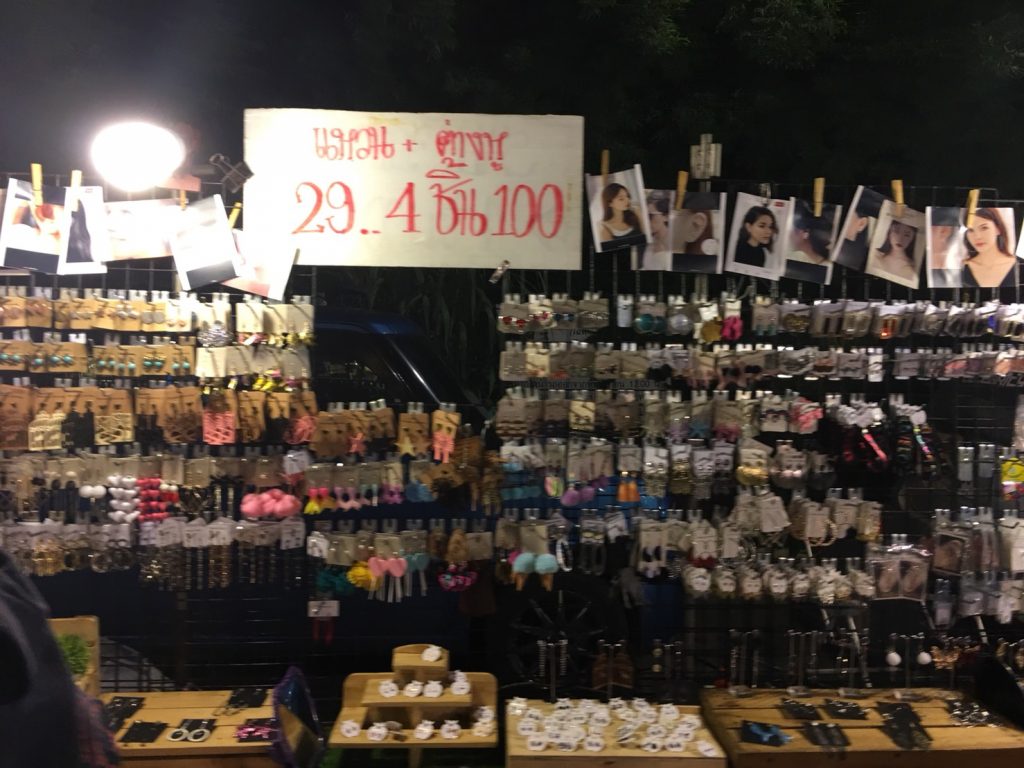 JJ Green,JJグリーン,タイ,バンコク,観光,スポット,市場,ナイトマーケット,モーチット駅,チャトゥチャックパーク駅,BTS,MRT,行き方,説明,地図