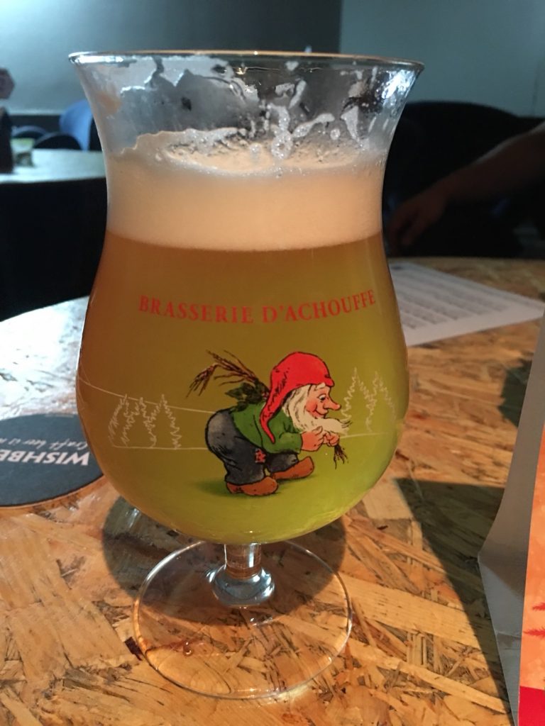 ウイッシュビア,Wishbeer Home Bar,Wishbeer,ビアホール,ビアガーデン,プラカノン駅,行き方,住所,説明,クラフトビール