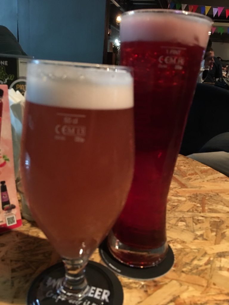 ウイッシュビア,Wishbeer Home Bar,Wishbeer,ビアホール,ビアガーデン,プラカノン駅,行き方,住所,説明,クラフトビール