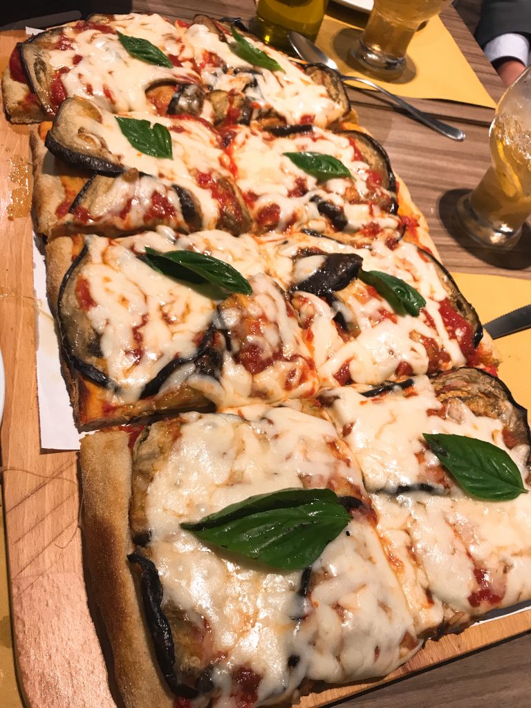 Pizza Pala Romana　アソークのピザ