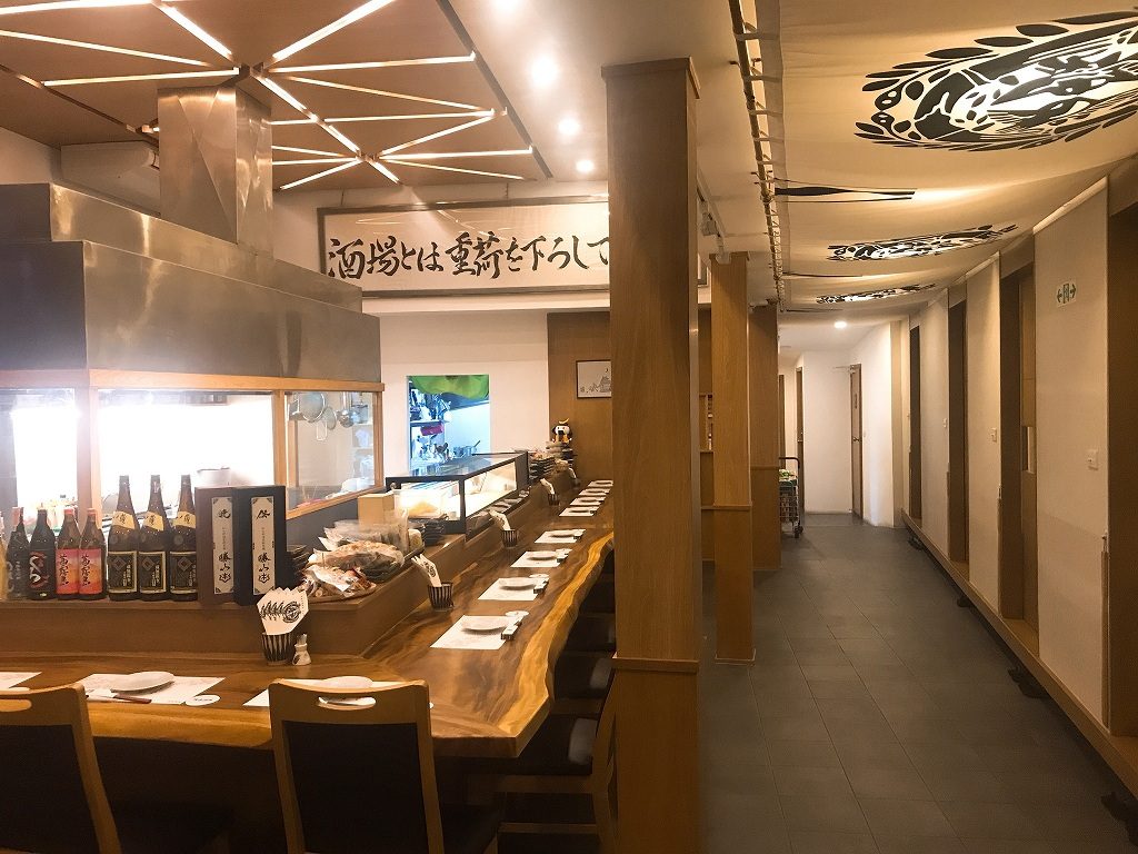 バンコク・アソークの居酒屋 伊達酒場の店内の様子(1階)