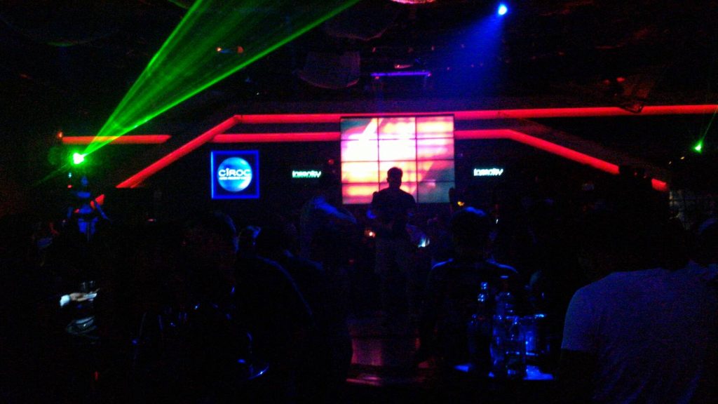 インサニティ,インサニティナイトクラブ,Insanity,Insanity Night club,タイ,バンコク,ディスコ,クラブ,ナイトクラブ,ナナ,アソーク,BTS,スクンビットソイ12,ソイカウボーイ,ナナプラザ,ダンス,ダンスクラブ