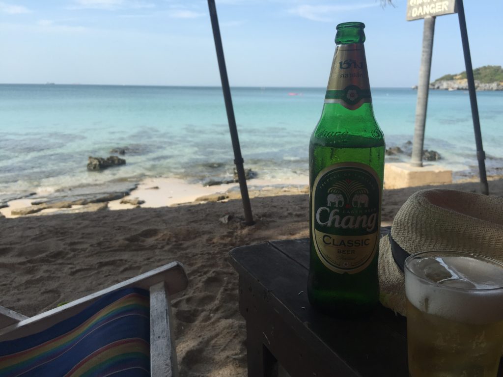 お酒,アルコール,ビール,ウイスキー,ワイン,日本酒,焼酎,値上げ,税金,噂,SNS,2017年,タイ,タイランド,バンコク,ニュース,シンハービール,チャンビール,レオビール