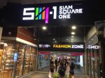 Siam Square One,サイアム スクエア ワン,ショッピングモール,ショッピング,若者,サイアム駅,タイ,バンコク,行き方,説明,住所,Hello Kitty House,ハローキティ ハウス,LINEの公式ショップ,LINE Village Store,NARAYA